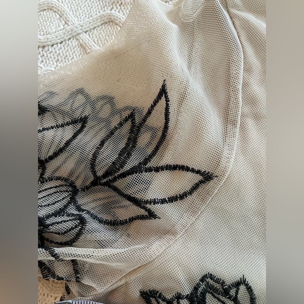 Alfani Taupe Rayon Blend Embroidery Floral Sheer Sleeve women’s size medium - Picture 12 of 14